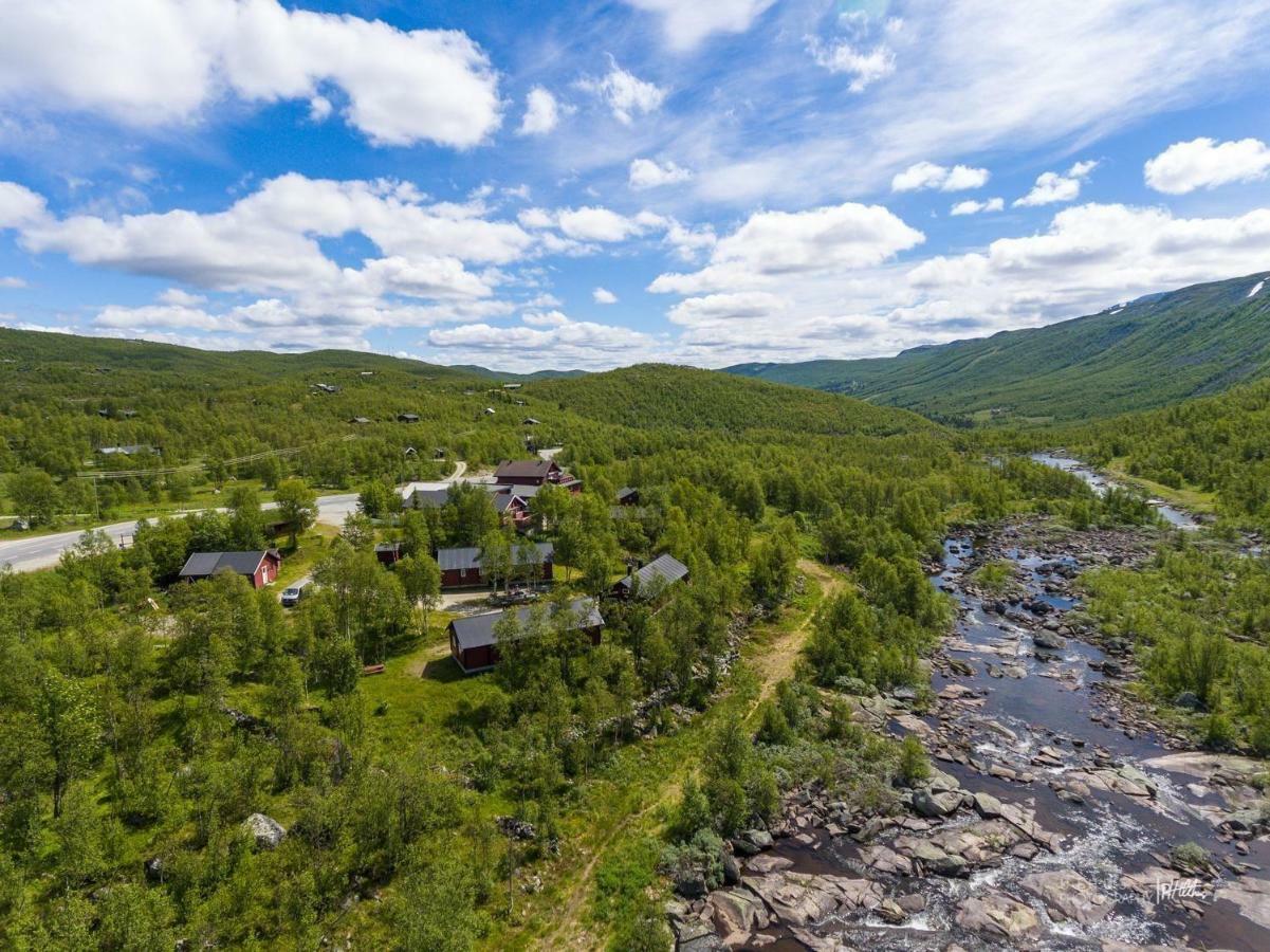 Отель Myrland Turist Ховет Экстерьер фото